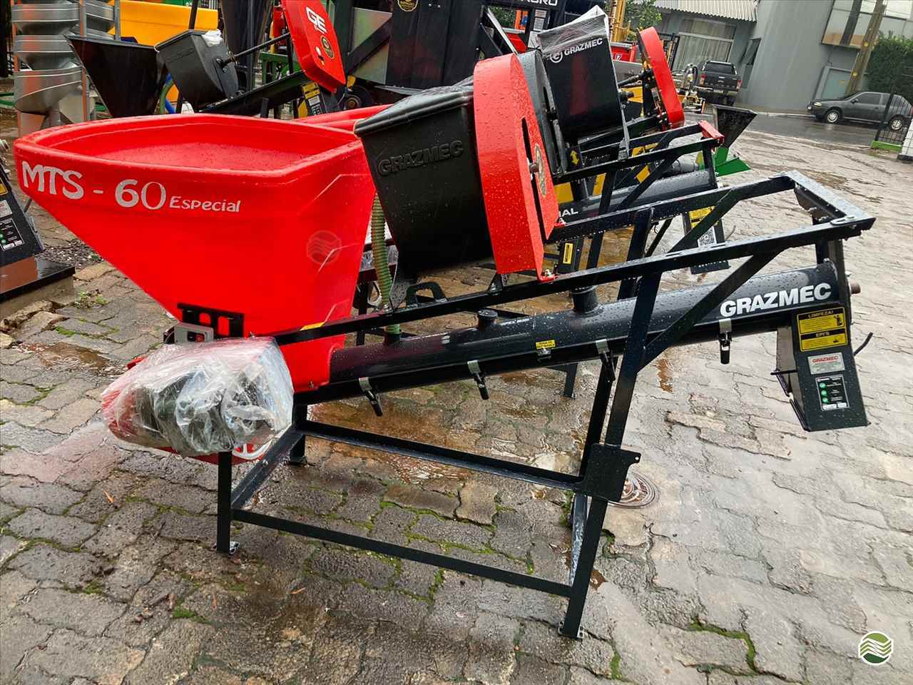 IMPLEMENTOS AGRICOLAS TRATADOR DE SEMENTES TRATADOR DE SEMENTES Impagro Soluções Agrícolas AJURICABA RIO GRANDE DO SUL RS